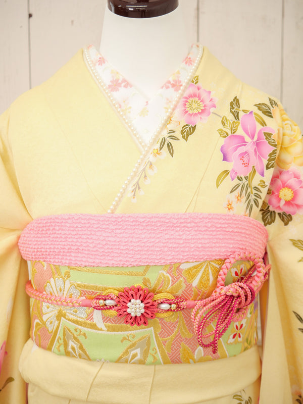 FI-008　黄色×ピンク薔薇　振袖