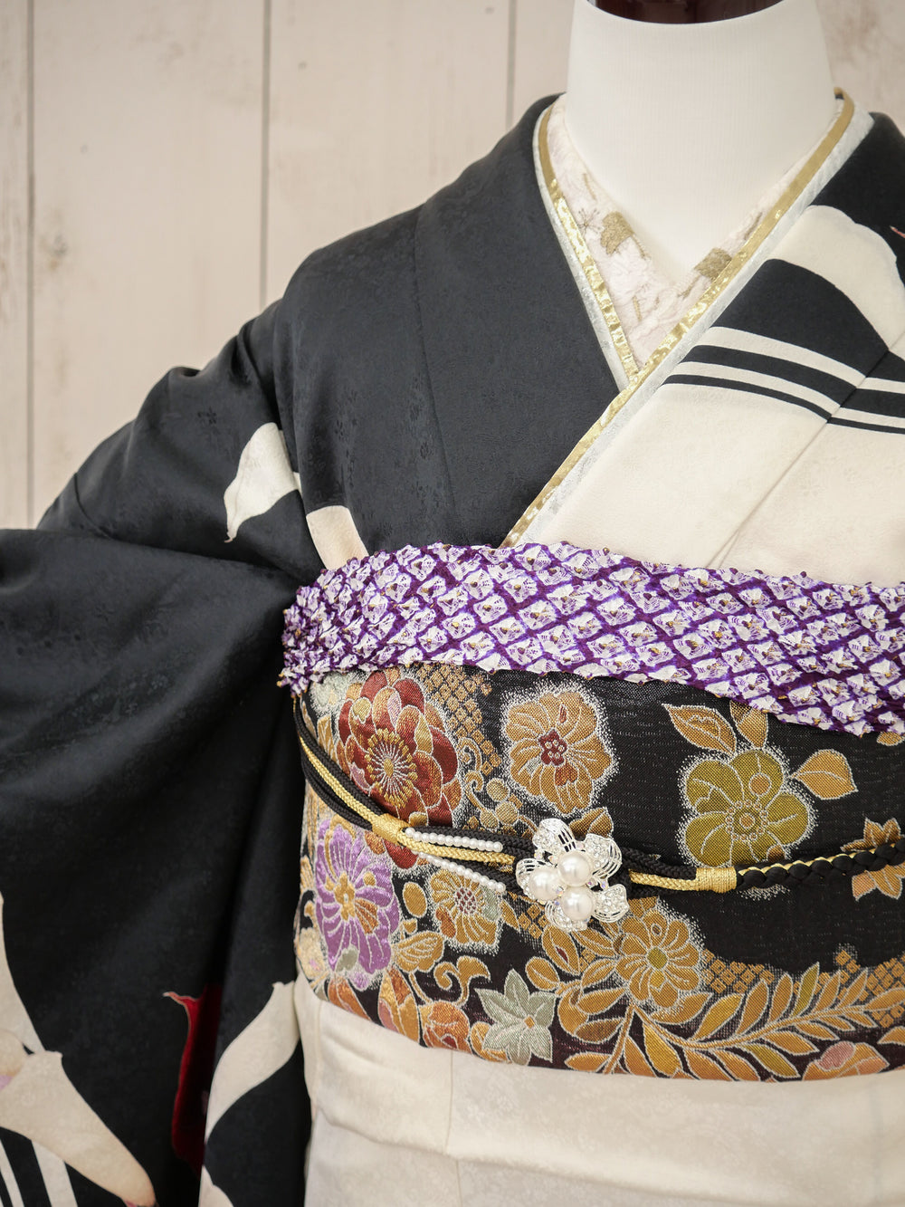 FI-009　白黒カラーリリー　振袖