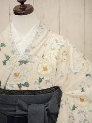 KR-142/Heather クリームレース牡丹　卒業袴