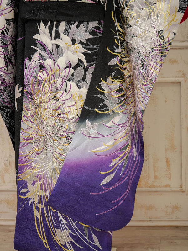 FI-014   黒地紫ぼかし菊　振袖