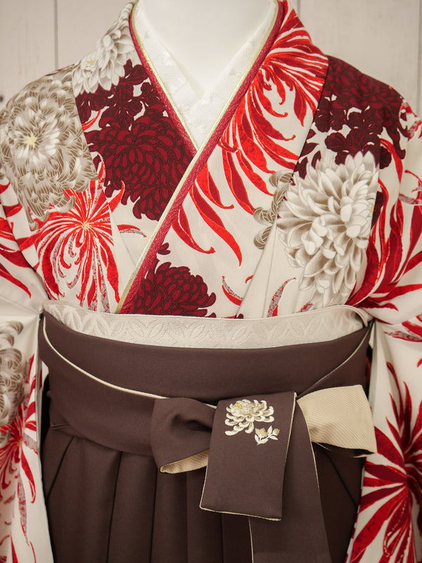 KR-140/玉城ティナ×紅一点　紅白乱菊　卒業袴