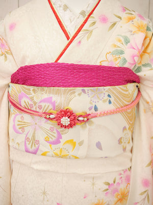 FI-015　白地ピンク桜ぼかし　振袖