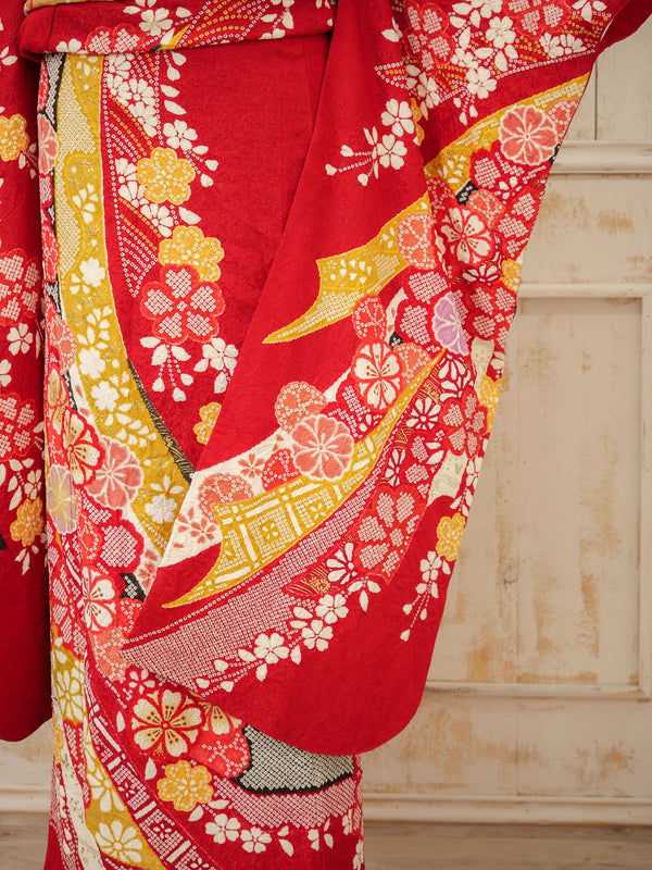 FI-022   紅花繚乱（こうかりょうらん）　振袖