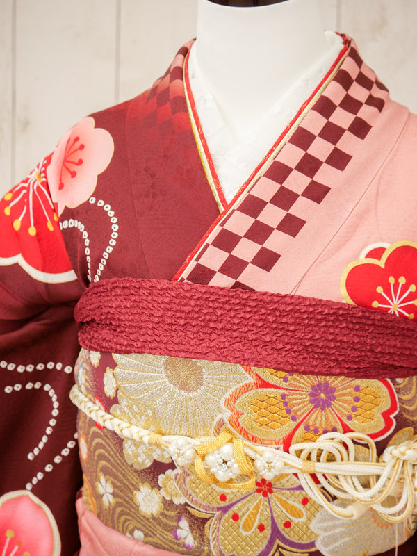 FI-031　華咲く紅梅の舞　振袖