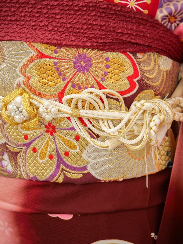 FI-031　華咲く紅梅の舞　振袖