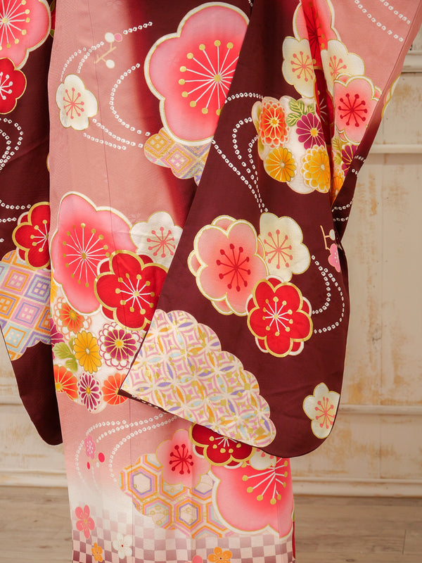 FI-031　華咲く紅梅の舞　振袖