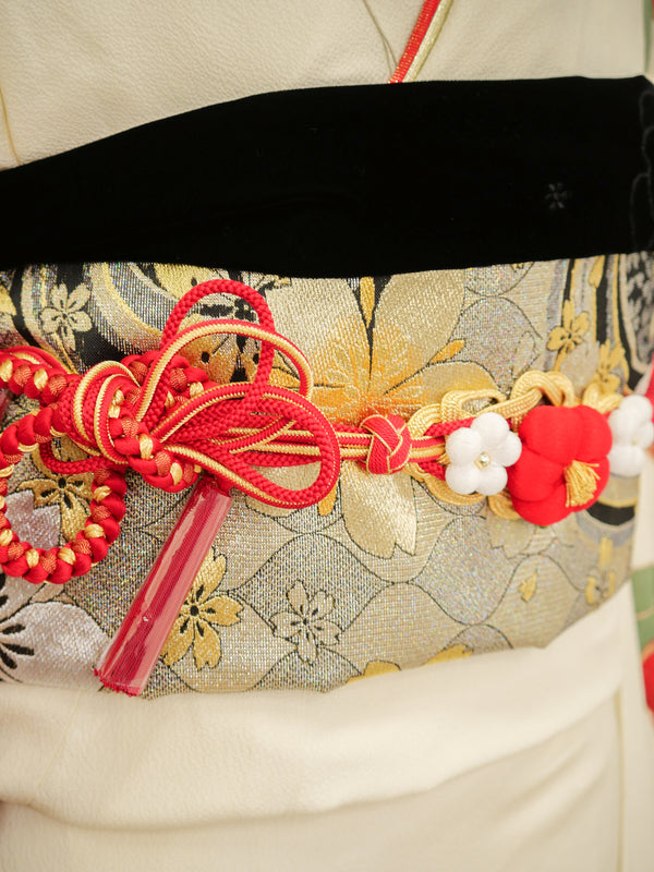 FI-034    椿の余白美　振袖