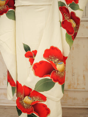 FI-034    椿の余白美　振袖