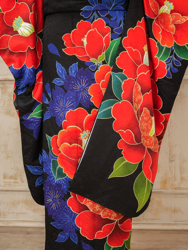 FI-035    夜咲き椿の彩宴　振袖