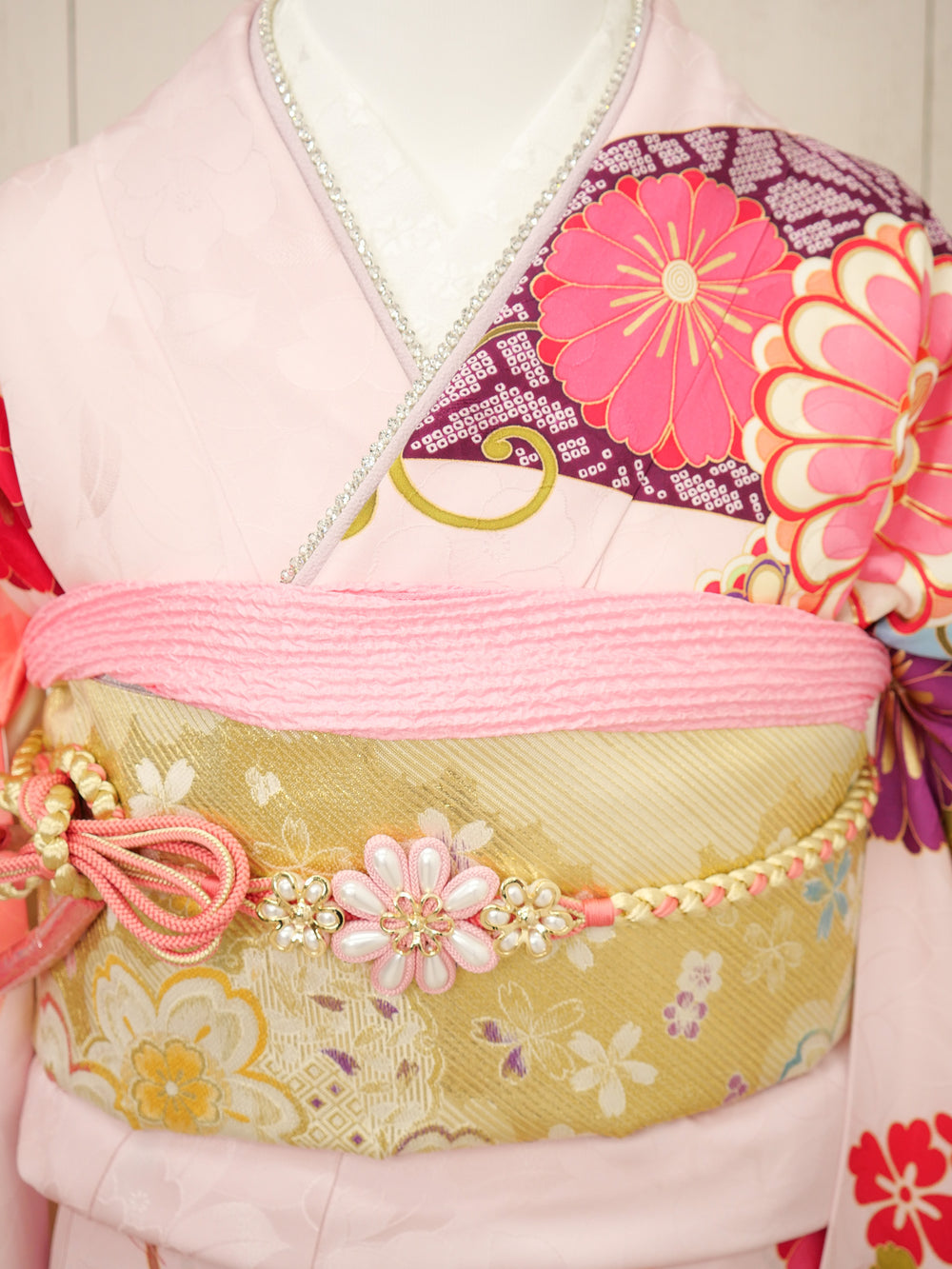 FI-046　華ひらく春夢　振袖