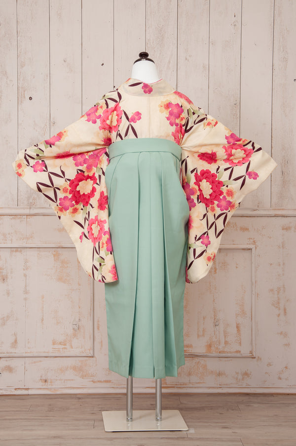 KR-049/アトリエサブ クリーム　卒業袴