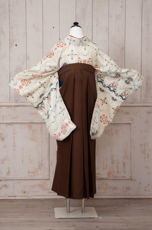 KR-032/ホワイトさらさ　卒業袴