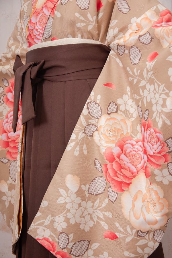 KR-081/サンドベージュ牡丹　卒業袴
