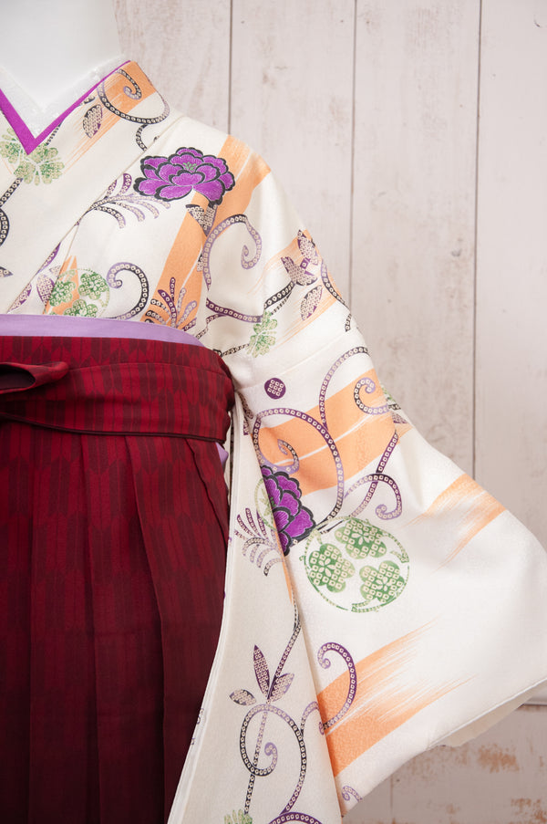 KR-085/クリーム地矢絣牡丹　卒業袴