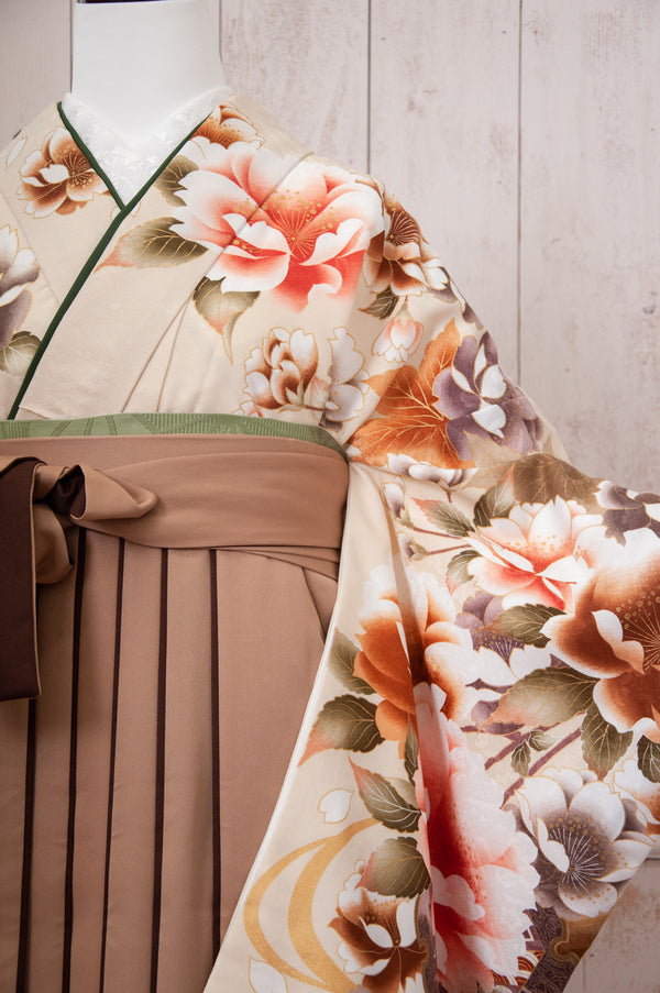 KR-010/ベージュ桜尽くし　卒業袴