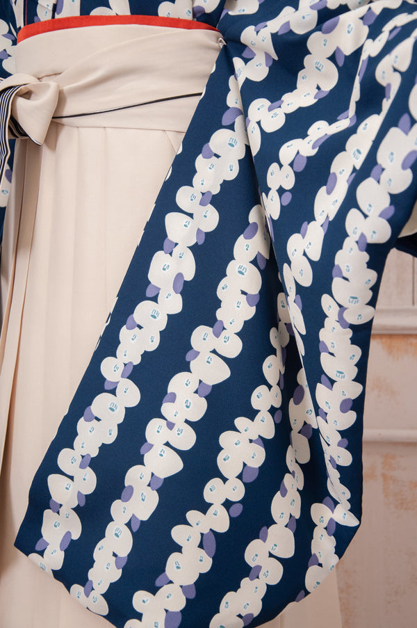 KR-104/レトロ椿紺地　卒業袴