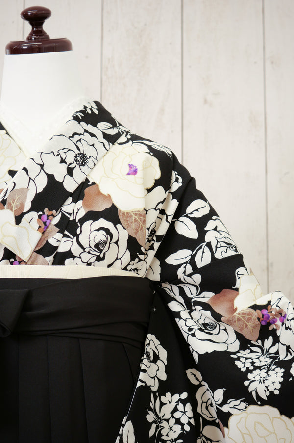 KR-020/JAPAN STYLE×中村里砂 黒地バラ柄　卒業袴