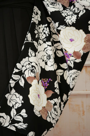 KR-020/JAPAN STYLE×中村里砂 黒地バラ柄　卒業袴