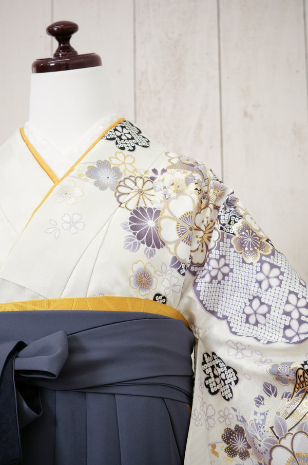 KR-012/ホワイト御所車　卒業袴