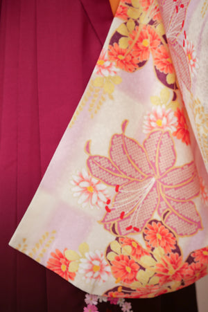 KR-113/白地に百合　卒業袴