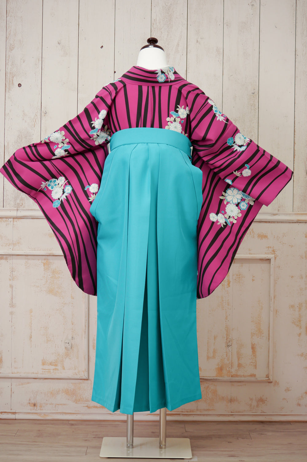 KR-114/よろけ縞赤紫　卒業袴　仙台　宮城