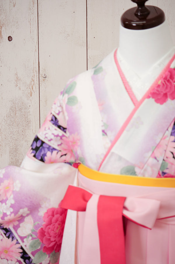 KR-121/白地ピンク牡丹　卒業袴